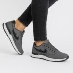 Stylish Men's Sports Sneakers with Trendy Design for Everyday Wear