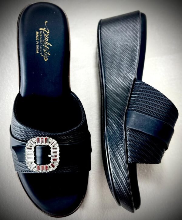 Elegant Ladies Sandals with Crystal Buckle Detail – Perfect for Any Occasion - Image 13